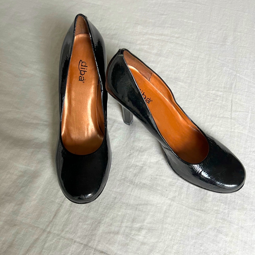 Diba Women’s Patent Leather Pumps